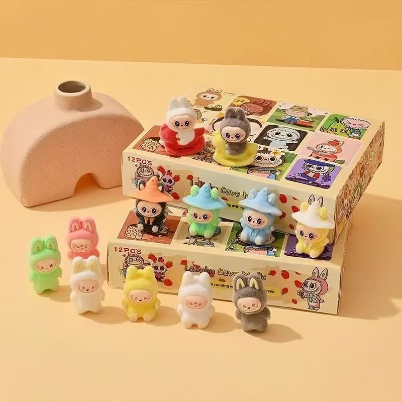 Labubu Hole  Blind Box (12 holes)