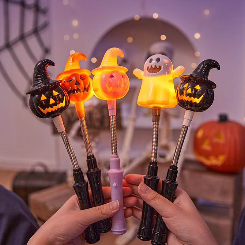 Halloween-themed pumpkin lanterns, children's toys, small gifts, bar parties, glowing hand-cranked sticks
